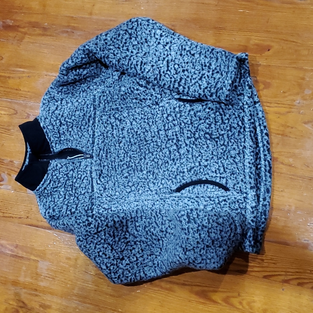 Fleece pullover